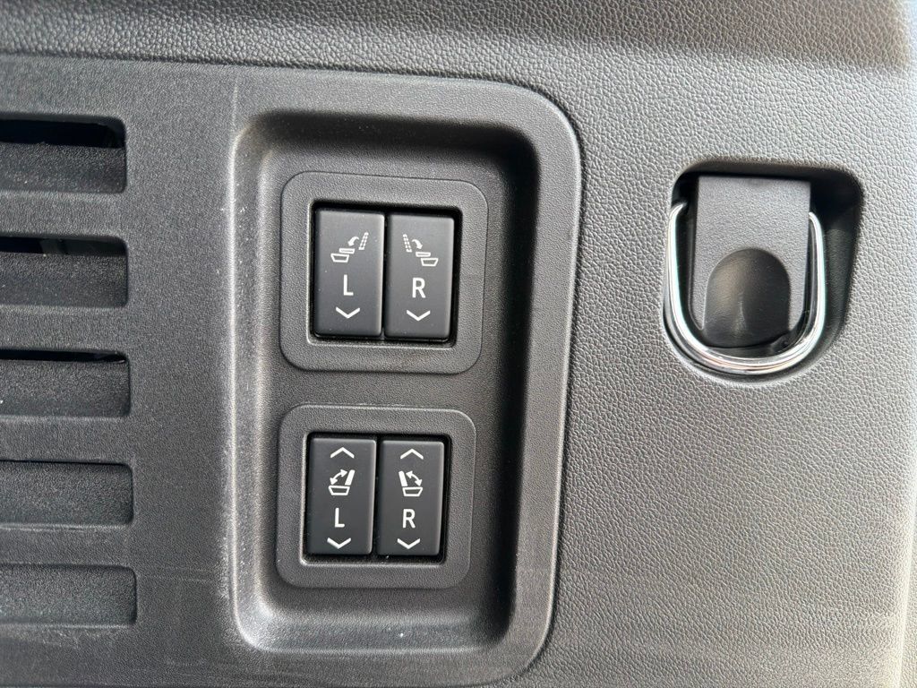 Used 2024 GMC Acadia Denali w/ Super Cruise Package AWD/4WD image 28