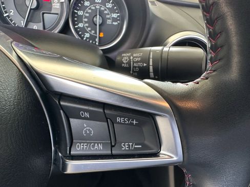Used 2019 MAZDA MX-5 Miata Grand Touring RWD image 25