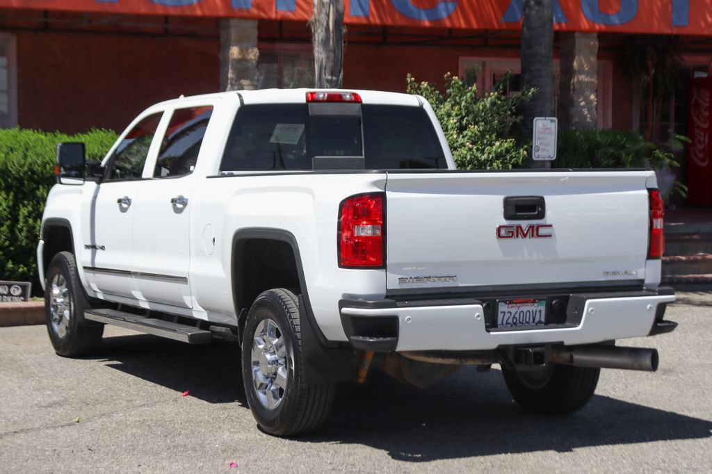 Used 2015 GMC Sierra 2500 Denali w/ Duramax Plus Package AWD/4WD image 6