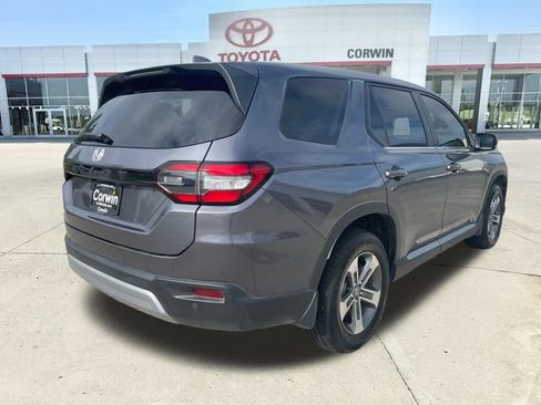 Used 2025 Honda Pilot EX-L image 5
