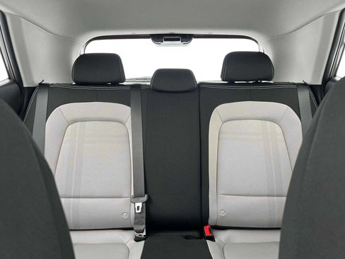 New 2025 Hyundai Venue SEL image 16