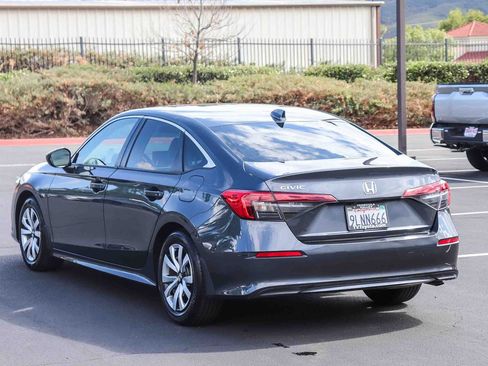 Used 2024 Honda Civic LX image 5