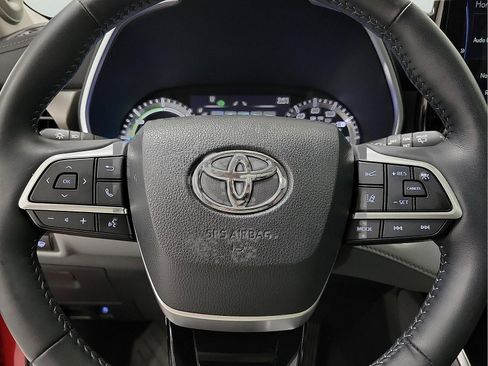Used 2022 Toyota Highlander Limited image 19
