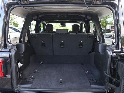 Used 2025 Jeep Wrangler Unlimited Sahara w/ Safety Group AWD/4WD image 7