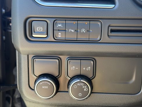 Used 2023 Chevrolet Tahoe LS image 26