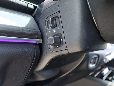 Used 2020 Mercedes-Benz GLE 350 4MATIC image 17