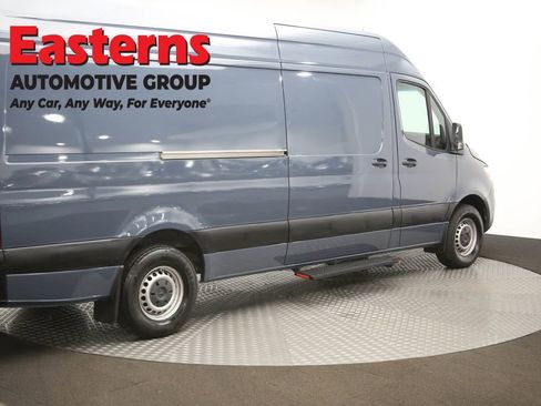 Used 2019 Mercedes-Benz Sprinter 170 image 38