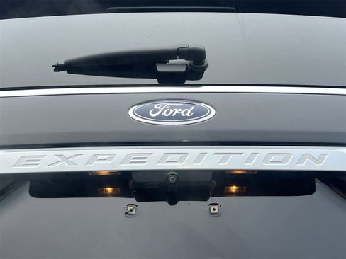 Used 2019 Ford Expedition Platinum image 13