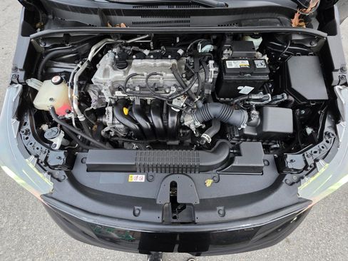 Used 2021 Toyota Corolla LE image 23