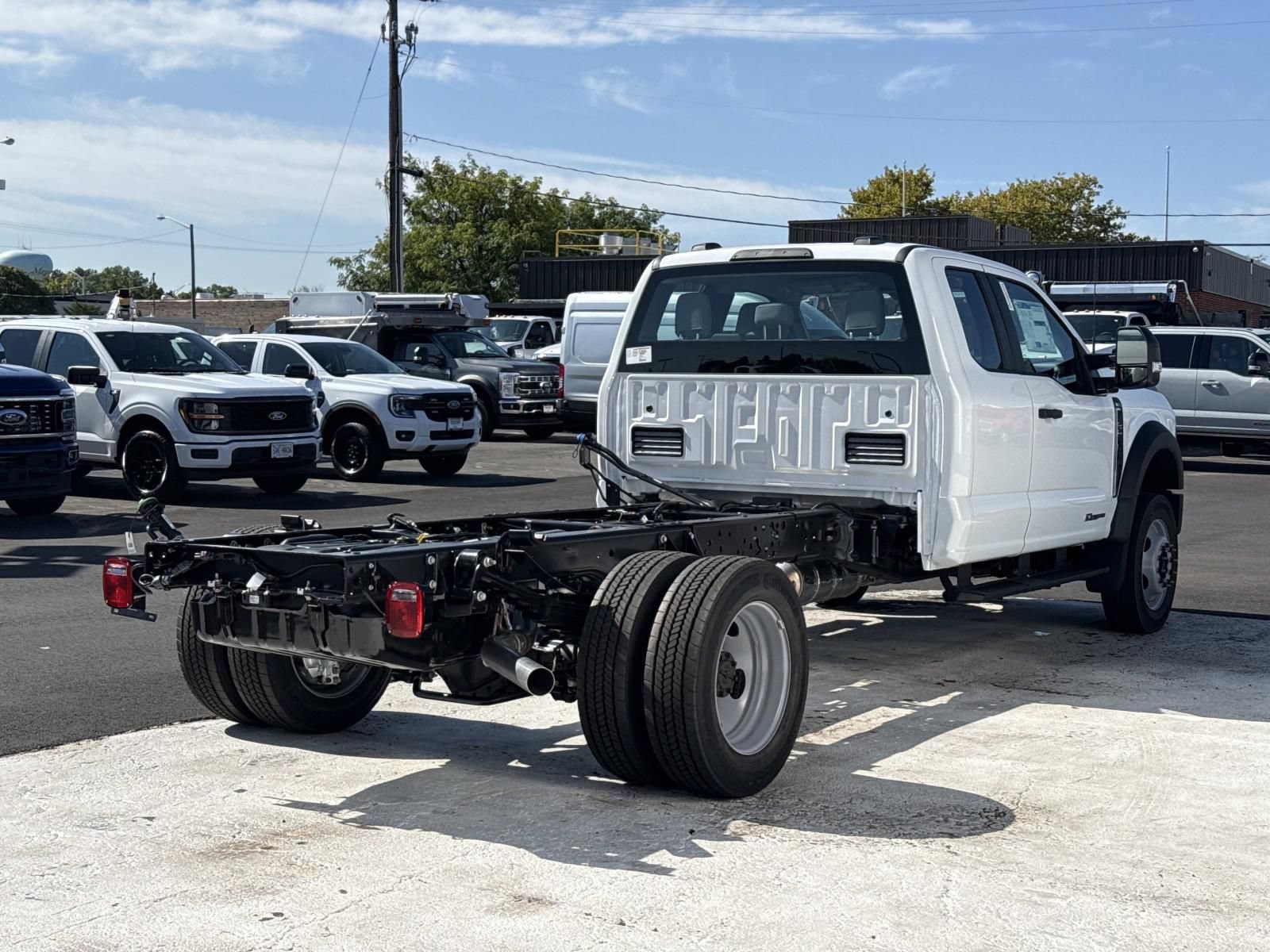 New 2026 Ford F550 4x4 SuperCab Super Duty image 3