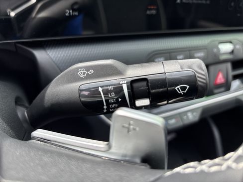 New 2025 Kia K4 GT-Line image 18