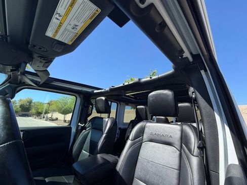 Used 2022 Jeep Wrangler Unlimited Sahara w/ LED Lighting Group image 13