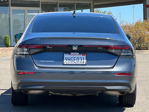 Used 2023 Honda Accord EX image 8