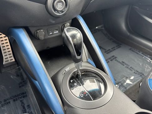 Used 2014 Hyundai Veloster Turbo image 35