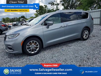 Used 2021 Chrysler Pacifica Touring-L w/ Premium & Safety Sphere Group