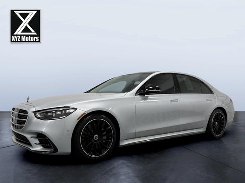 Used 2023 Mercedes-Benz S 580 4MATIC Sedan w/ AMG Line image 2