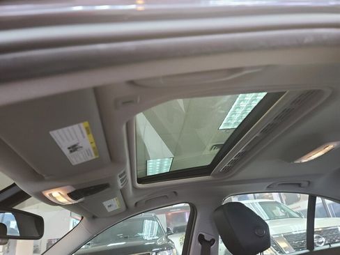 Used 2017 BMW 320i xDrive Sedan image 39