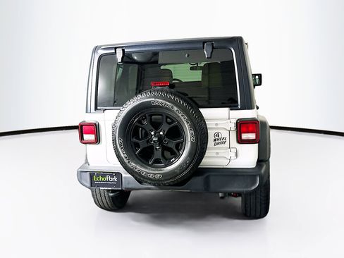 Used 2022 Jeep Wrangler Unlimited Sport image 7