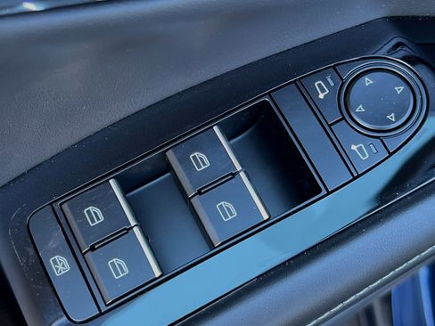 Used 2025 MAZDA CX-30 AWD 2.5 S w/ Preferred Package image 13