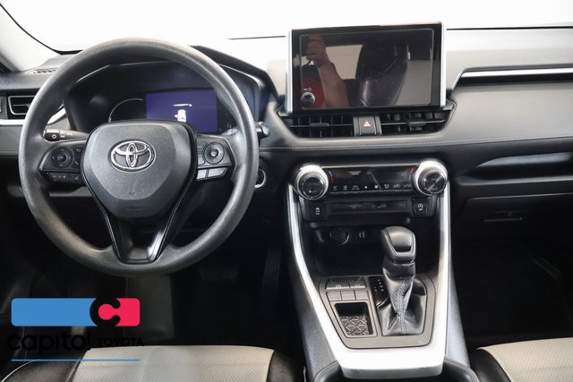 Used 2023 Toyota RAV4 XLE FWD image 14
