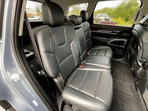 Used 2023 Kia Telluride LX image 25