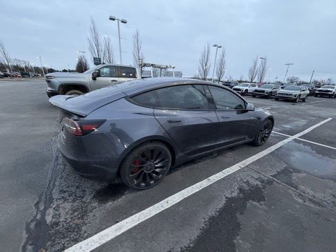Used 2022 Tesla Model 3 Performance image 10