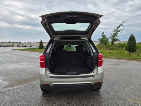 Used 2016 Chevrolet Equinox LS FWD image 11