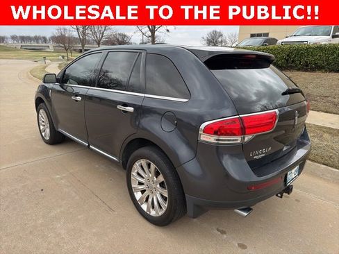Used 2013 Lincoln MKX AWD image 6