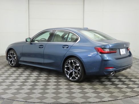 Certified 2025 BMW 330i Sedan w/ Premium Package image 7
