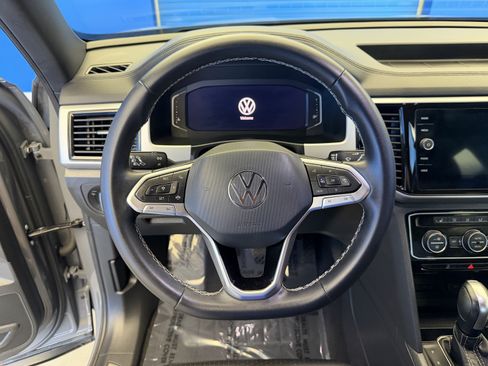 Certified 2023 Volkswagen Atlas Cross Sport SE FWD image 14