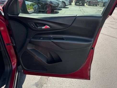 Used 2018 Chevrolet Equinox LT AWD/4WD image 27