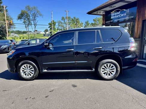 Used 2016 Lexus GX 460 w/ Premium Package AWD/4WD image 2