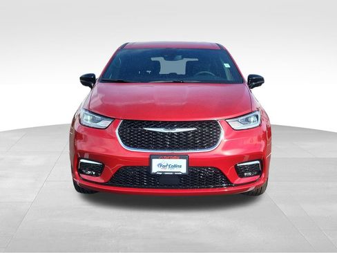 New 2026 Chrysler Pacifica Select image 2