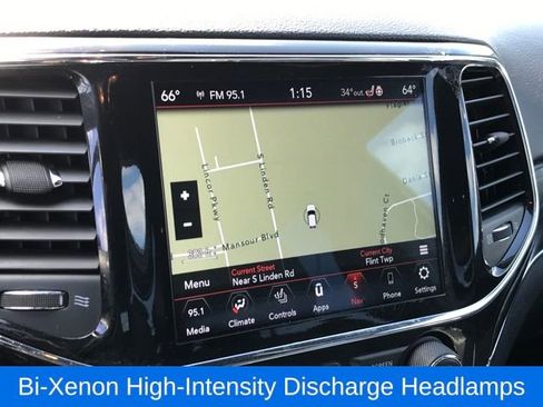 Used 2022 Jeep Grand Cherokee Limited w/ Technology Group image 10