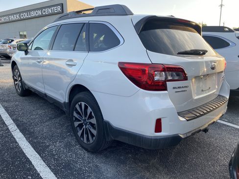 Used 2015 Subaru Outback 3.6R Limited AWD/4WD image 8