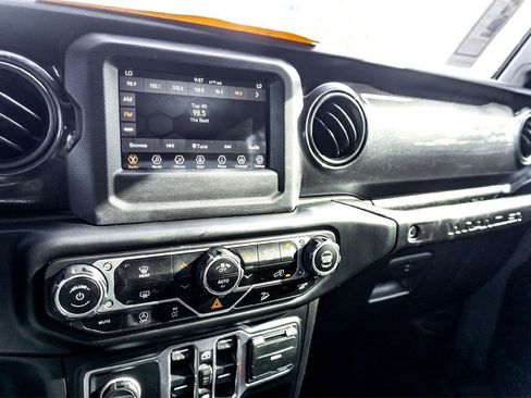 Used 2020 Jeep Wrangler Unlimited Sport image 23