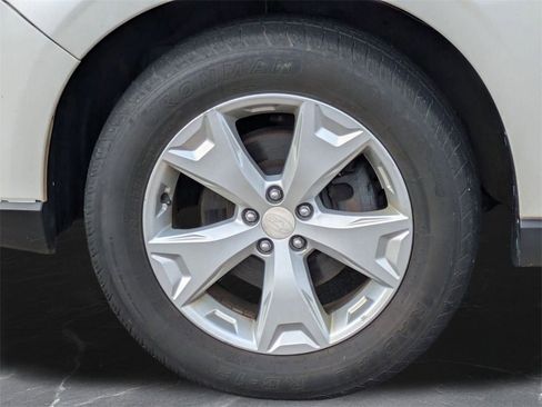 Used 2015 Subaru Forester 2.5i w/ Alloy Wheel Package image 31