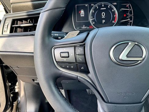 Used 2024 Lexus ES 350 w/ Premium Package image 22