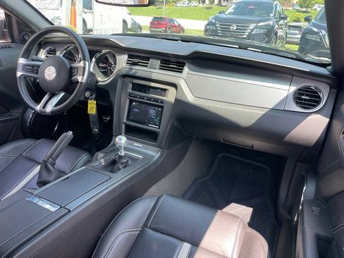 Used 2014 Ford Mustang GT Premium w/ Comfort Package RWD image 10