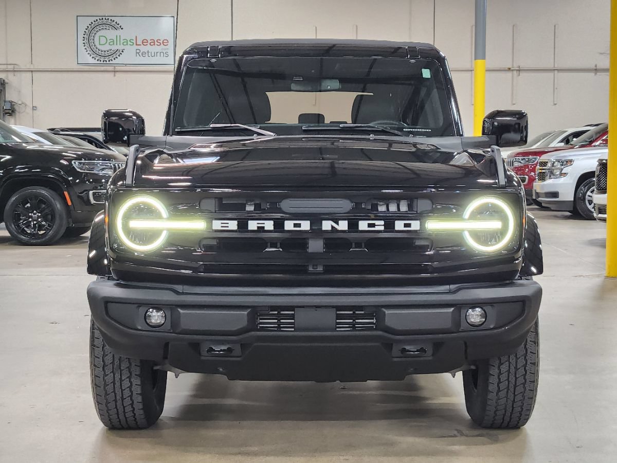 Used 2022 Ford Bronco Outer Banks AWD/4WD image 2