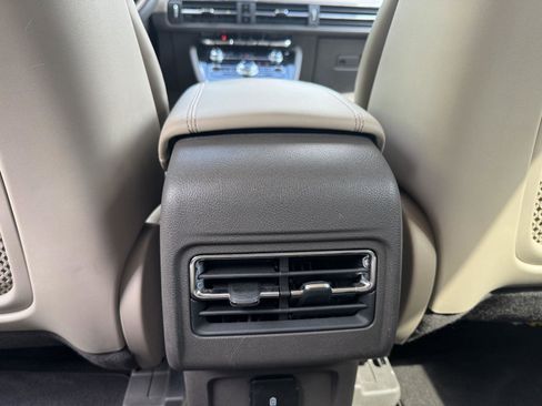 Used 2022 Lincoln Corsair FWD image 16