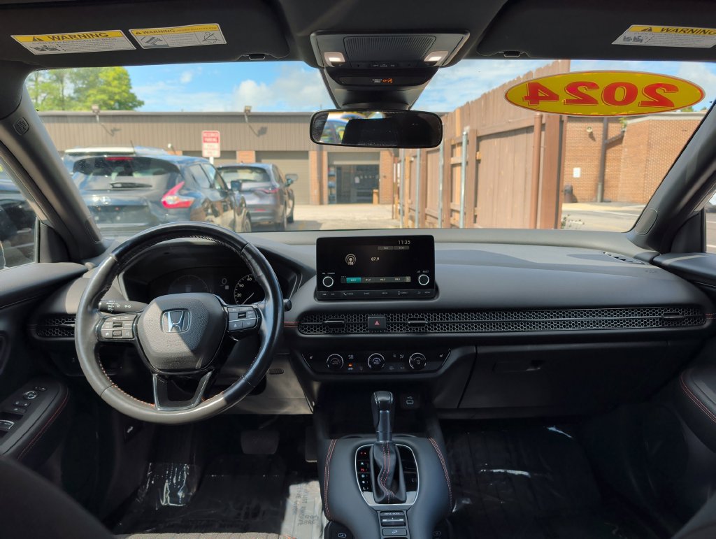 Used 2024 Honda HR-V Sport image 14