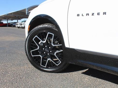 Used 2024 Chevrolet Blazer RS w/ Driver Confidence II Package image 12