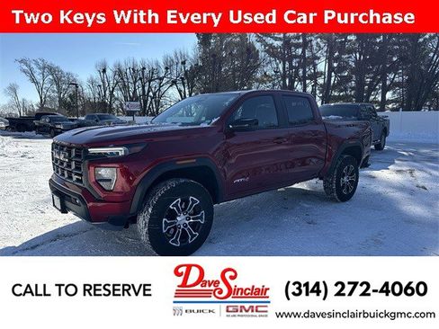 Used 2025 GMC Canyon AT4 image 1