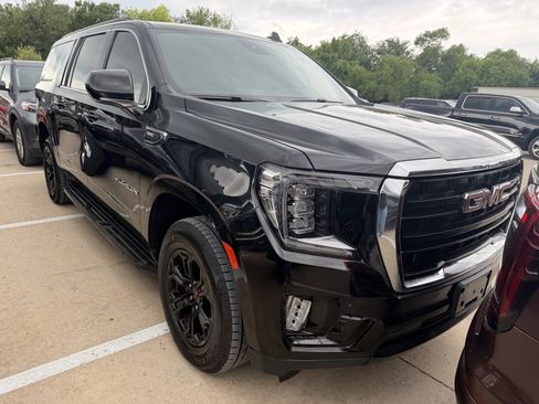 Used 2023 GMC Yukon XL SLE w/ Gmc Pro Safety Plus Package RWD image 4