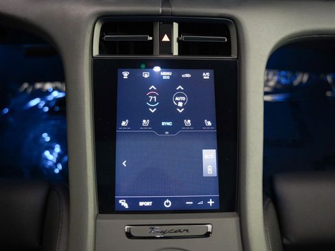 Certified 2022 Porsche Taycan 4S image 20