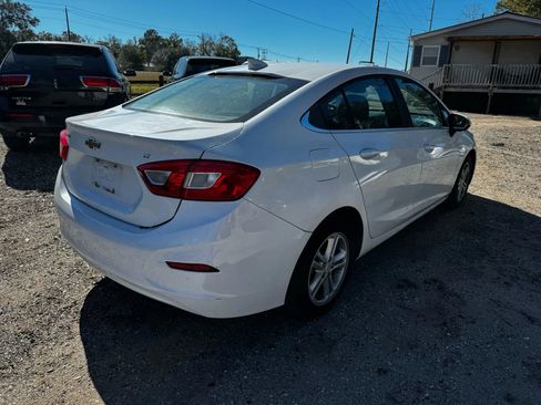 Used 2016 Chevrolet Cruze LT image 3