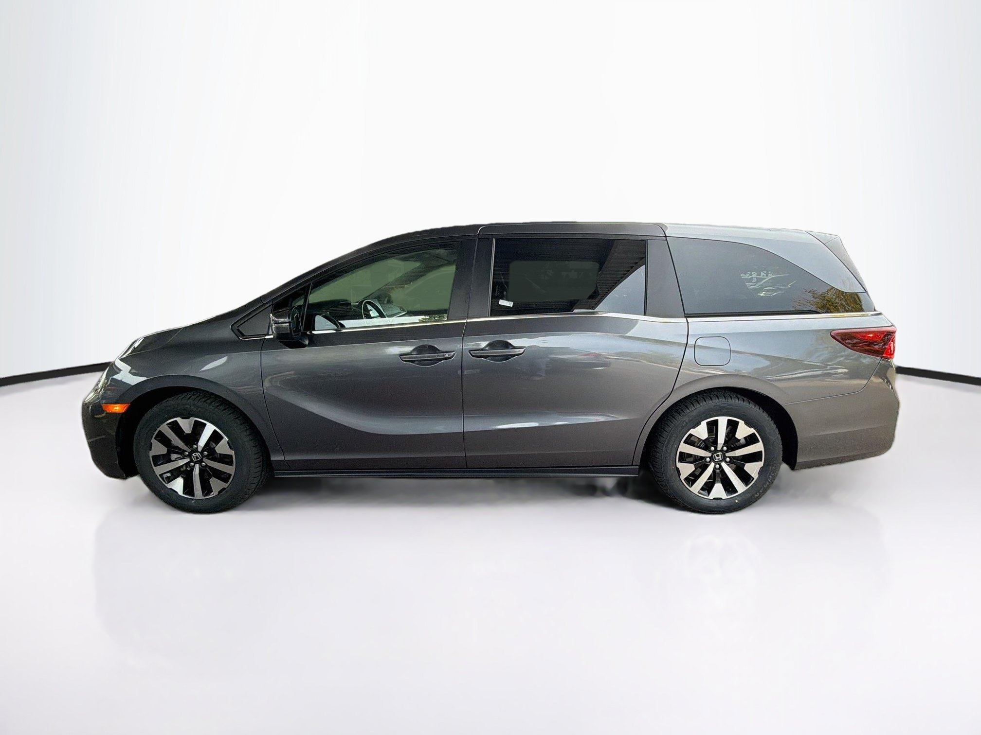 Used 2025 Honda Odyssey EX-L image 4