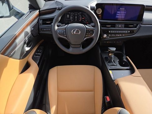 New 2025 Lexus ES 350 350 image 4