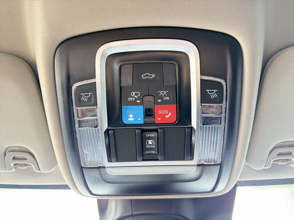 Used 2024 RAM 2500 Laramie w/ Safety Group AWD/4WD image 18